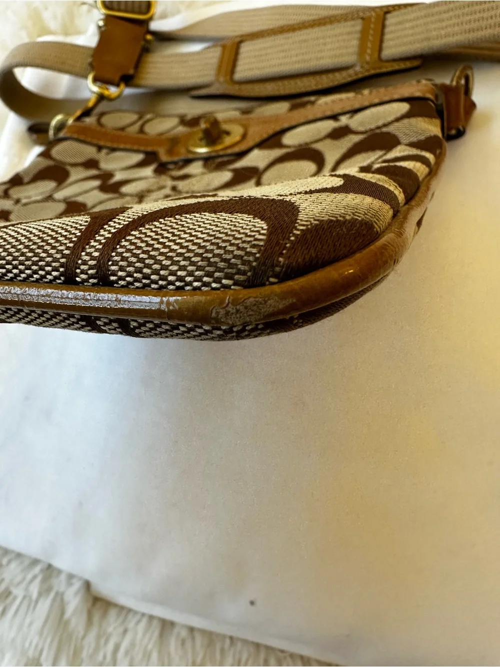 Coach Signature Swingback Crossbody Khaki Brown Canvas Legacy Turnlock Y2K